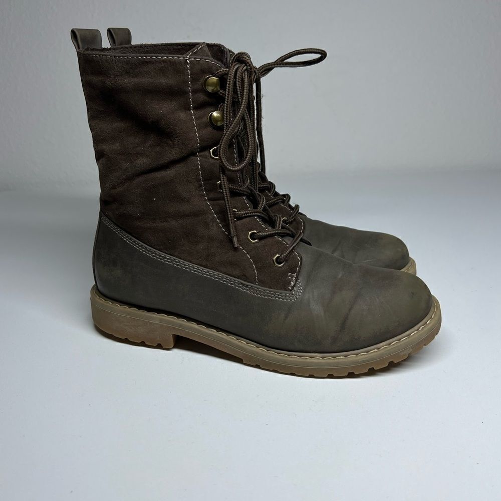 Lace up boots size 38